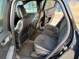 FORD KUGA 2023 HYBRID ST LINE X - 29000 kms