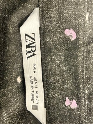 Vestido negro Zara estampado