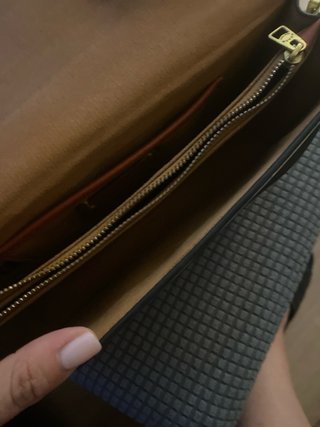 Bolso de hombro Coach beige y dorado
