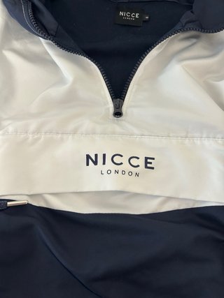Cortavientos Nicce London Azul y Blanco
