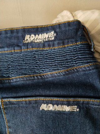 Pantalones de moto con protecciones