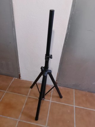 2 pies Trípodes altavoces