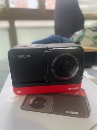 Insta 360 one rs twin edition