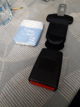 Alargo cinturón seguridad coche