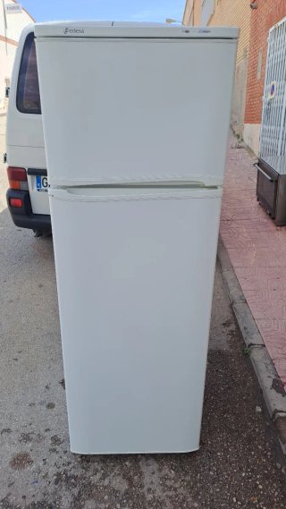 Frigorífico edesa 1,60 /55