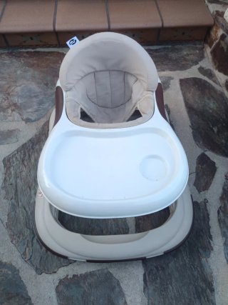 Andador plegable marca MS