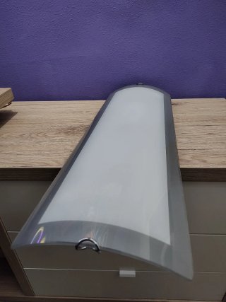 Lámpara fluorescente techo cocina