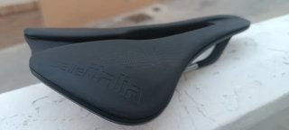 Sillín bicicleta carretera selle italia