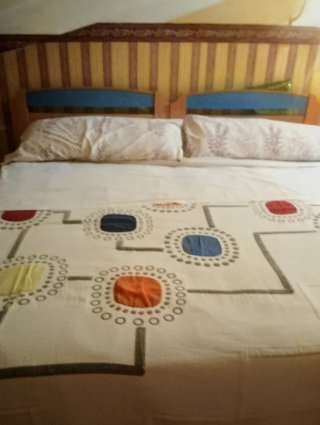 Armario,mesita,sinfonier 2camas de90ct Regalo mesa