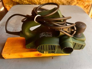 Cepillo eléctrico madera
