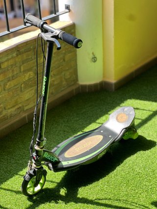 Razor Power Core E90 (Verde / Negro)