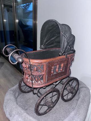 Precioso carrito de muñeca vintage
