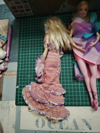 Lote de 2 Barbies y Bebés