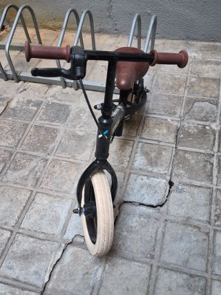 Bicicleta de equilibrio retro decathlon