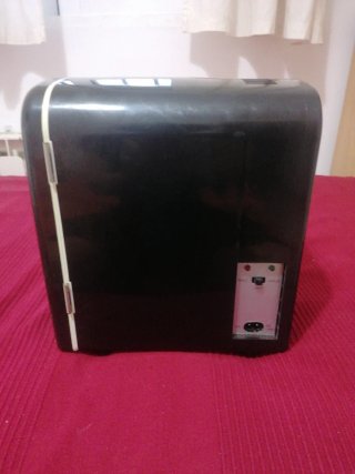 Mini Nevera Eléctrica GQ Negra