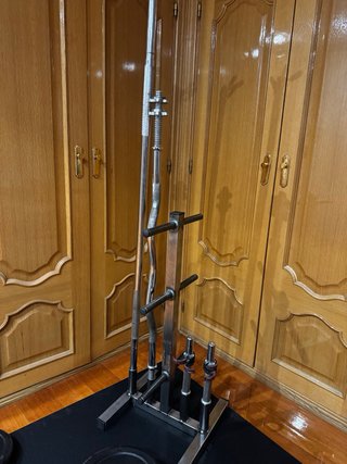 Gimnasio en casa mancuernas barras y discos 136kg