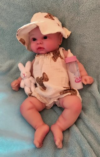 Bebita tamaño mediano silicona