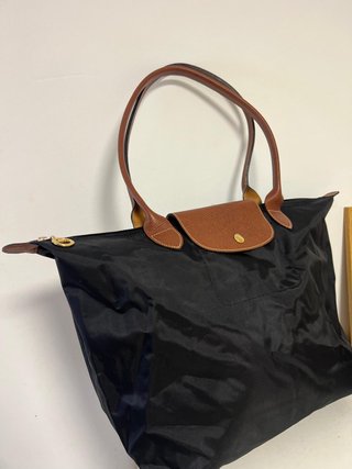 Bolso negro de Longchamp estilo Le Pliage talla L
