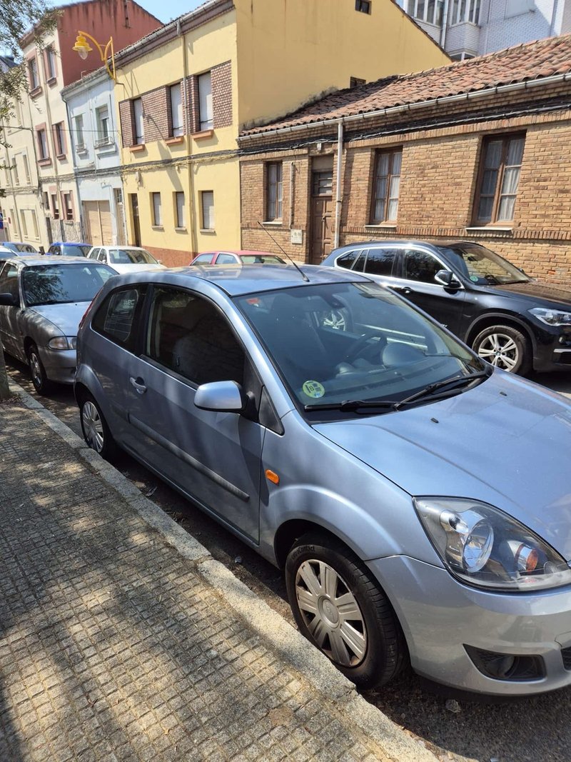 Ford Fiesta 2007 - foto 1