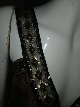 Abito rock animalier nero e marrone
