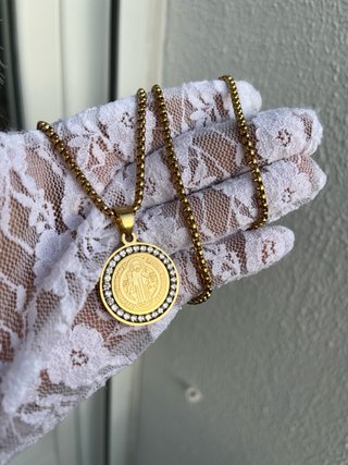 Cadena y medalla “San Benito” unisex