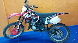 Moto de cross Honda CR 125R 2T