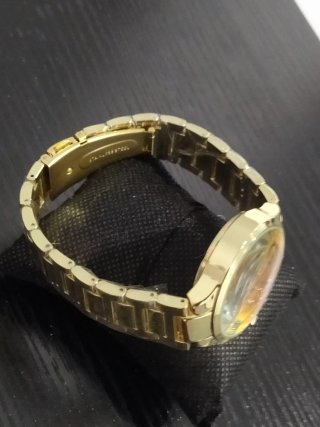 Reloj Guess Dorado Multicolor
