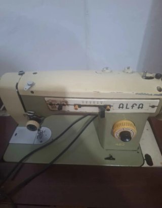 Máquina de coser Alfa 482