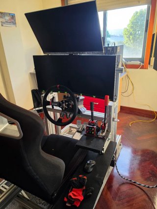 Simulador Racing MOZA R9 completo + cockpit