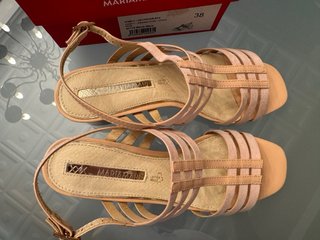 Sandalias de tacón nude-rosa , charol piel vuelta