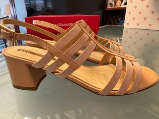 Sandalias de tacón nude-rosa , charol piel vuelta