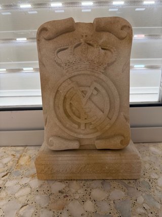Escudo Real Madrid Piedra Tallada