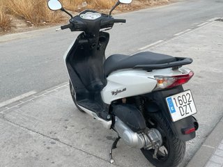 Honda Dylan 125 Blanca