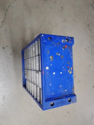 Clasificador de cajones azul con 31 compartimentos
