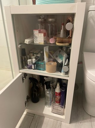 Mueble bajo cristal Ikea