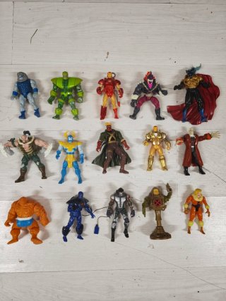 Lote 70 Figuras Marvel DC Vintage 90s Toy Biz