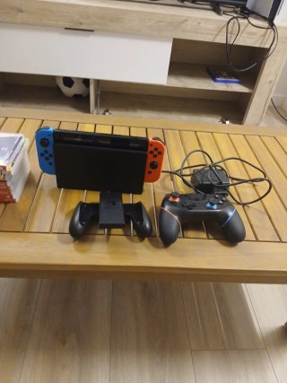 Nintendo Switch Azul y Rojo