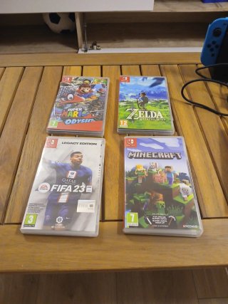 Nintendo Switch Azul y Rojo