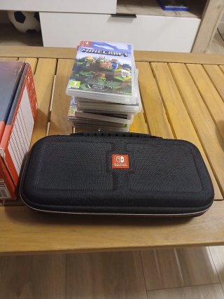 Nintendo Switch Azul y Rojo