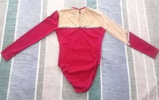 Mallot gimnasia rítmica granate y beige talla S-M