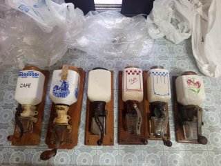 Lote 5 Molinillos de Café Vintage