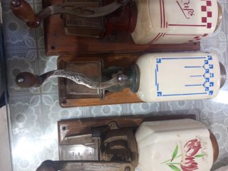 Lote 5 Molinillos de Café Vintage