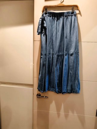 Falda vaquera midi Mango Talla M