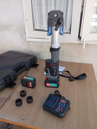 Pressatrice Multistrato Professionale Batteria