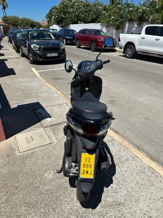 Piaggio Liberty 50cc Scooter Negra
