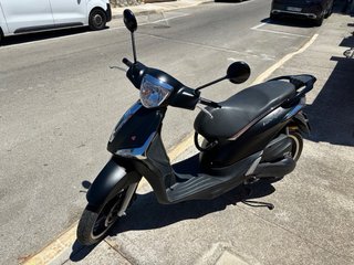 Piaggio Liberty 50cc Scooter Negra