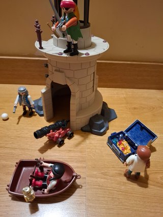Playmobil Faro Pirata con Accesorios