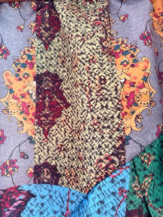 Falda larga estampada patchwork nueva