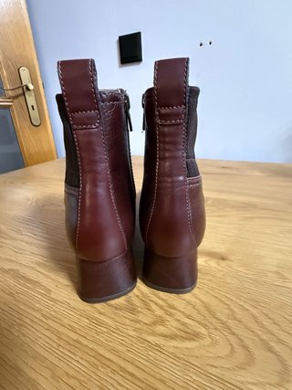 Botas 100% couro castanhas tamanho 40