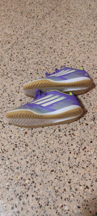 (Talla 29 )Zapatillas Adidas F50 Fútbol Morado/Ver